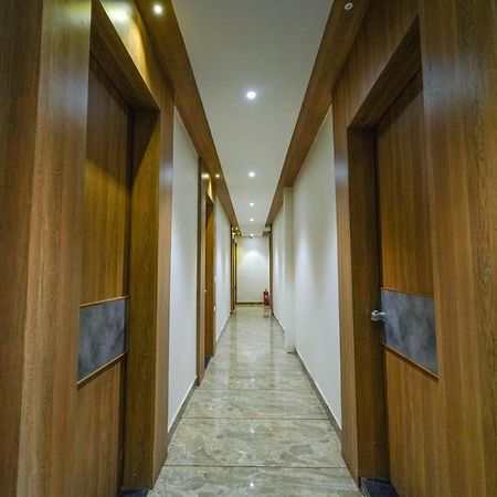 โรงแรมนิว เอ็มไพร์ อาเมดาบัด ภายนอก รูปภาพ