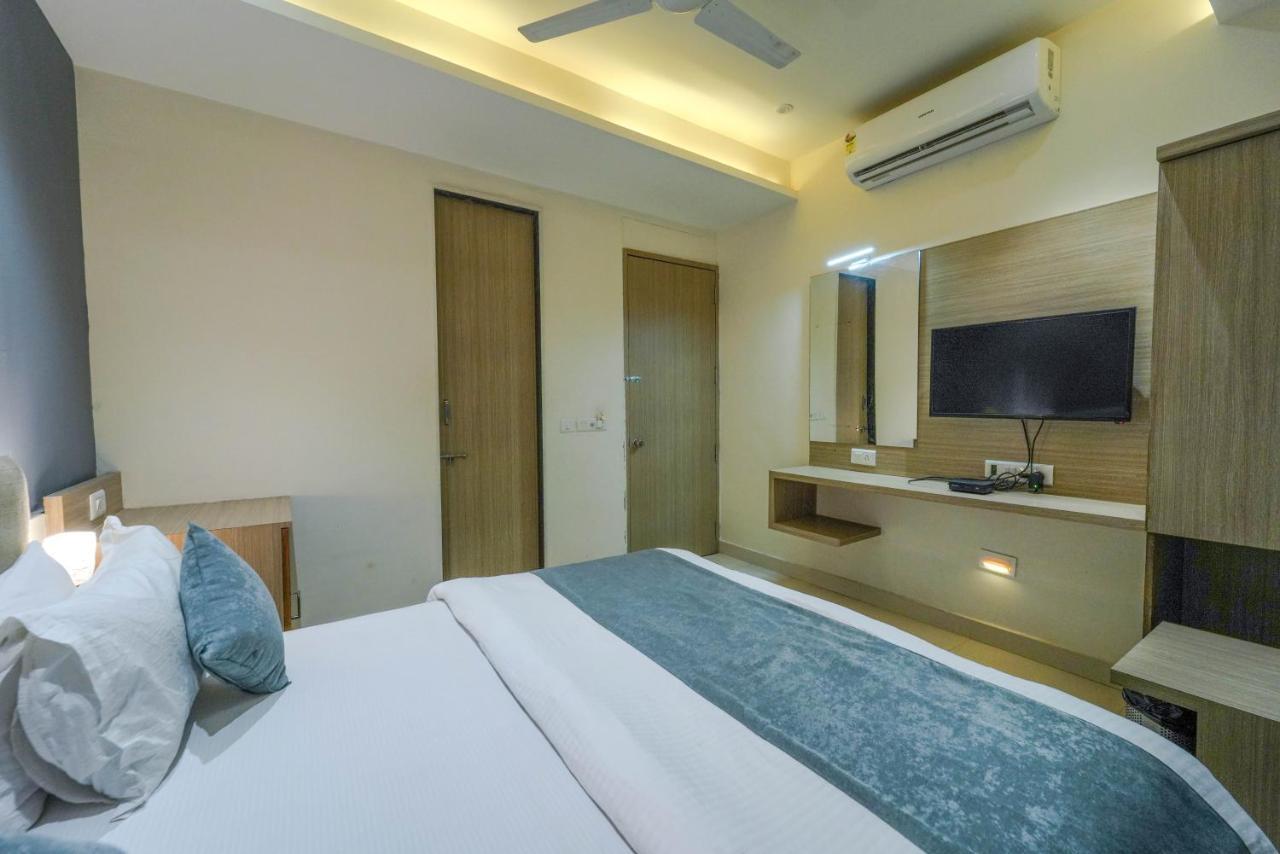 โรงแรมนิว เอ็มไพร์ อาเมดาบัด ภายนอก รูปภาพ